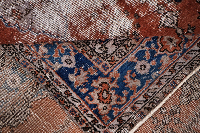Turkish Vintage Hand-Knotted Red Wool 142 x 274 cm (4' 8" x 8' 12")