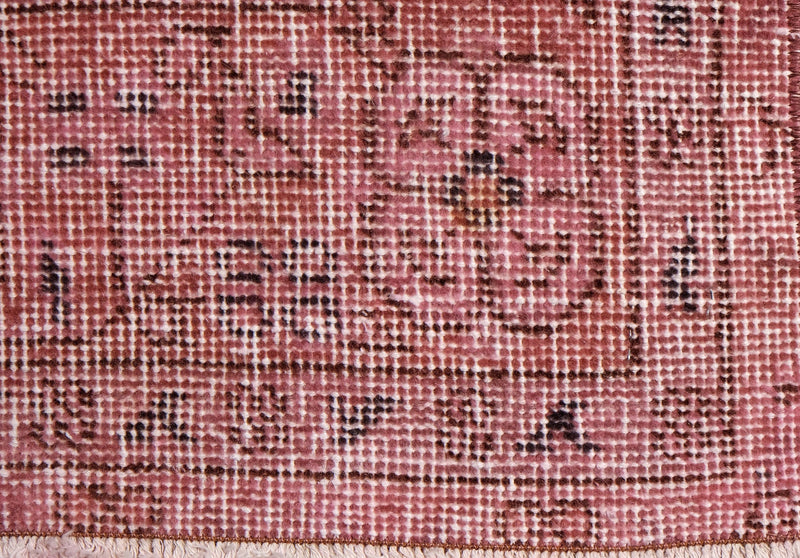 Turkish Vintage Hand-Knotted Red Wool 150 x 240 cm (4' 11" x 7' 10")