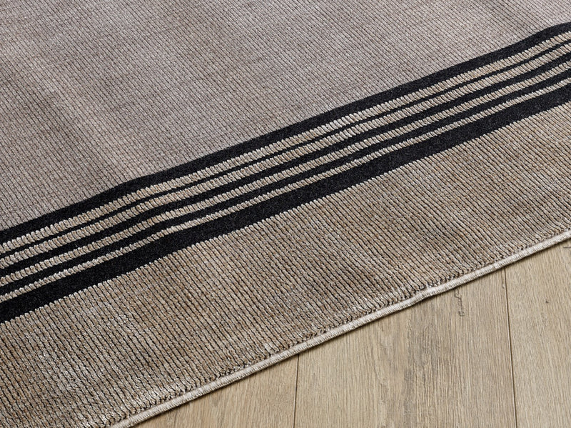 Ruby Borded Rug Beige and Black