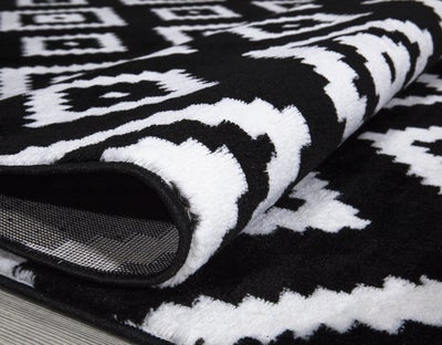 Trendy 7984 Geometric Black Design Area Rug The Rugs Outlet